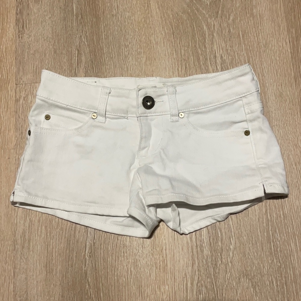O’Neill White Denim Low Rise Short Shorts